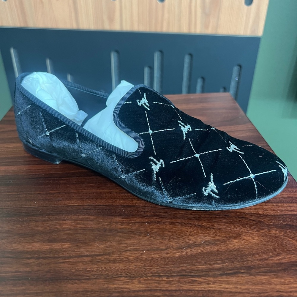 Used once, comfortable black velvet GZ loafers with Swarovski crystals.
